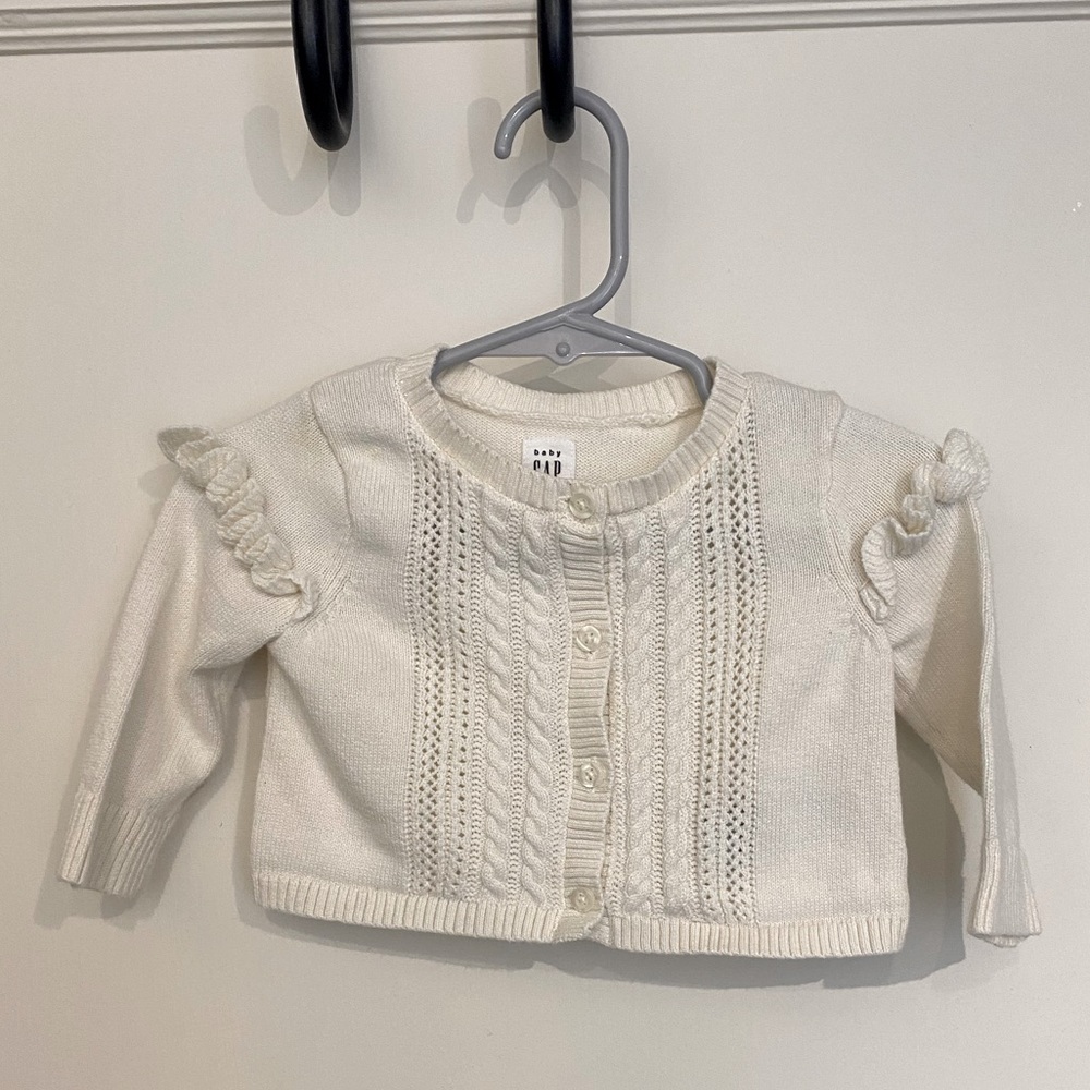 Baby Gap Cream Sweater 3-6m